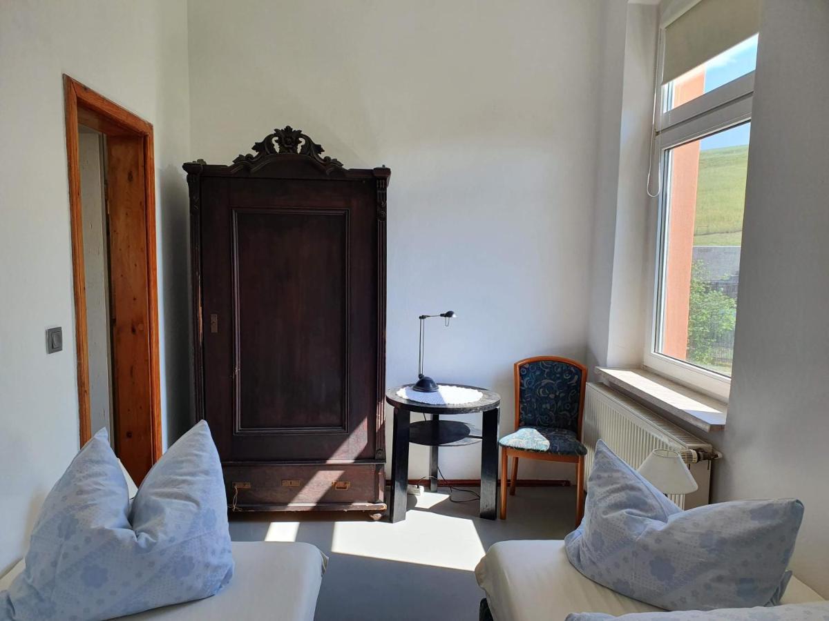 Ferienwohnung Ost - Alte Schule Sachswitz Greiz Dış mekan fotoğraf